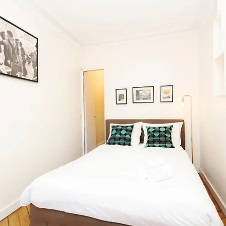 Notre-dame - 1br With Balcony - Cityapartmentstay